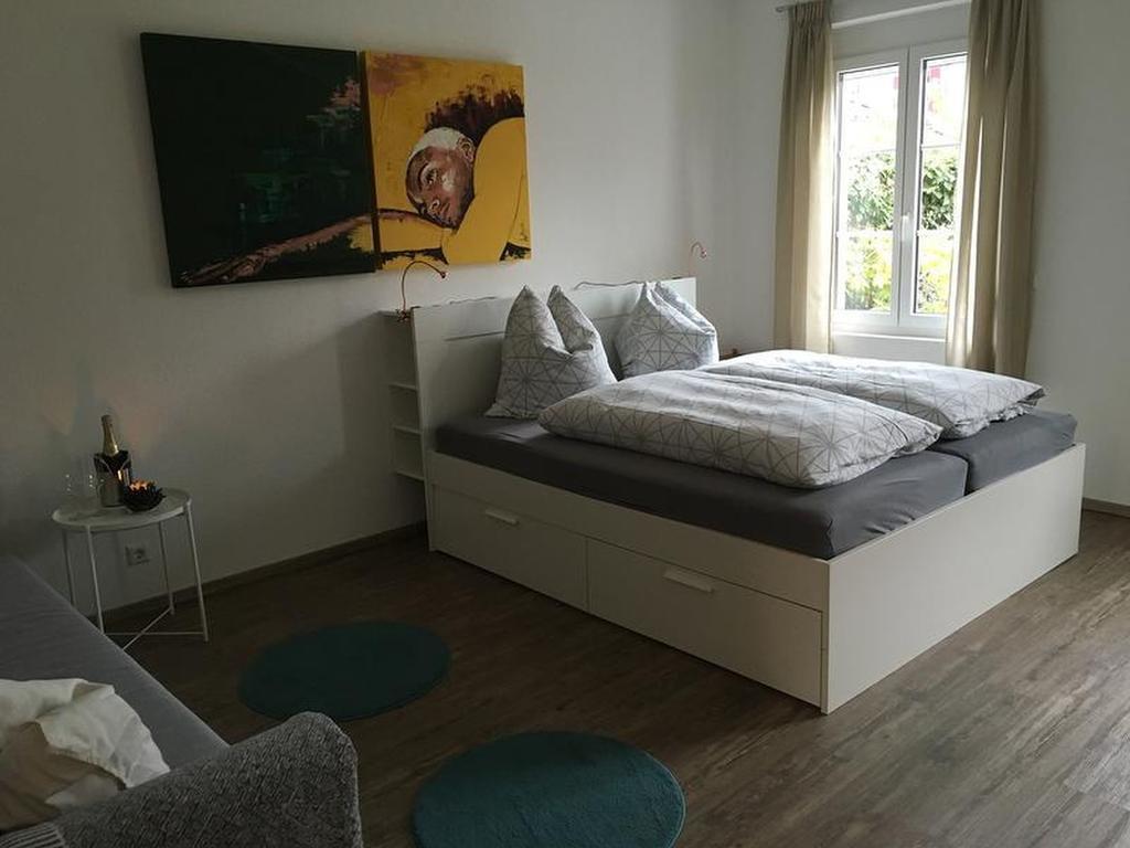 Unterm Blauregen * Wangen (Ohningen)